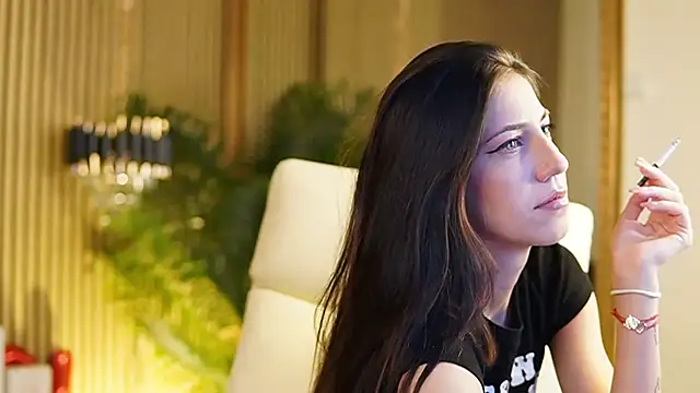 Snapshot of KeylaBlair chatting on March 2025 07:31:01 AM KeylaBlair online show from March 2025 07:31:01 AM