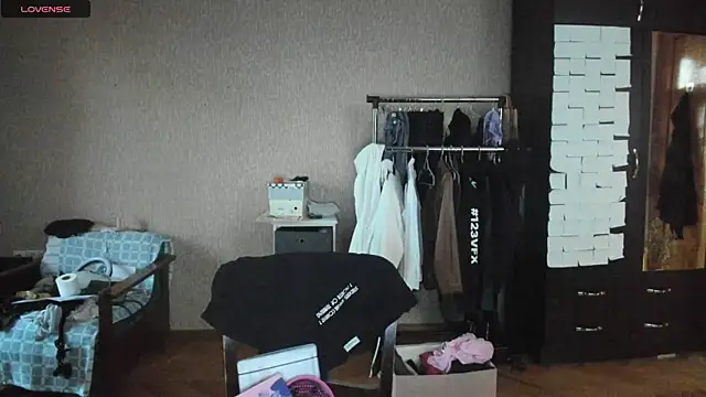  Roselina  online show from June 2026 04:46:01 PM