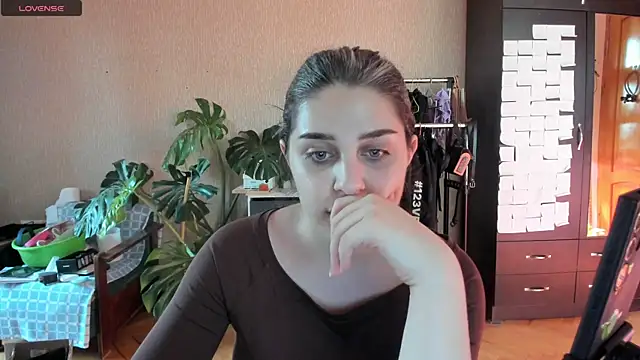  Roselina  online show from July 2026 03:32:02 PM