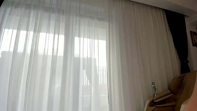 Saradiamond1 online show from November 2025 08:15:02 AM