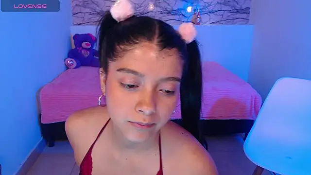 IslaBlaze online show from February 2025 02:58:01 PM