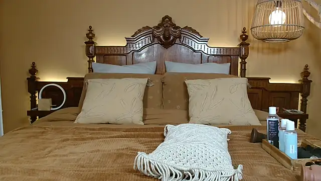 LilyWilder online show from March 2025 06:16:01 PM