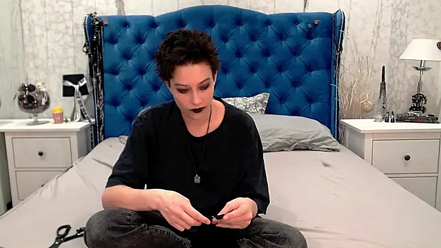 via mayer  online show from April 2026 04:52:02 AM