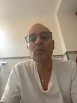 Snapshot of sempreilmio2 chatting on February 2025 06:24:01 PM sempreilmio2 online show from February 2025 06:24:01 PM