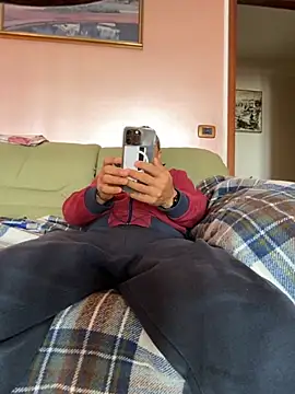 Snapshot of sempreilmio2 chatting on November 2025 09:08:02 AM sempreilmio2 online show from November 2025 09:08:02 AM