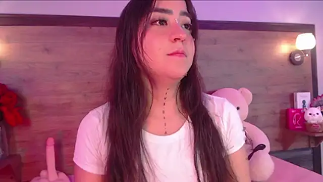 AdaaMillan online show from February 2026 09:38:01 PM