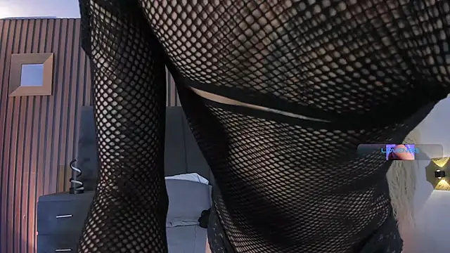 EthaanCox online show from April 2026 09:28:01 PM