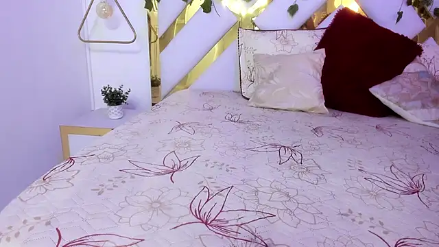 Christal Golden online show from January 2025 06:57:01 PM