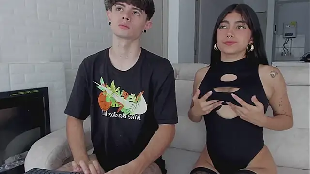 Snapshot of connor_and_angel chatting on February 2026 03:43:01 PM connor and angel online show from February 2026 03:43:01 PM