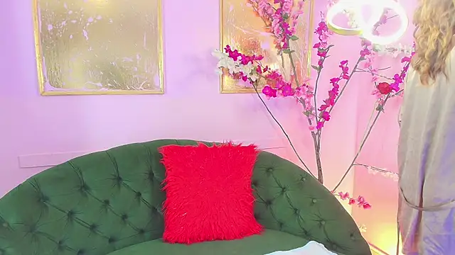 scarlette69 online show from December 2025 07:41:02 PM