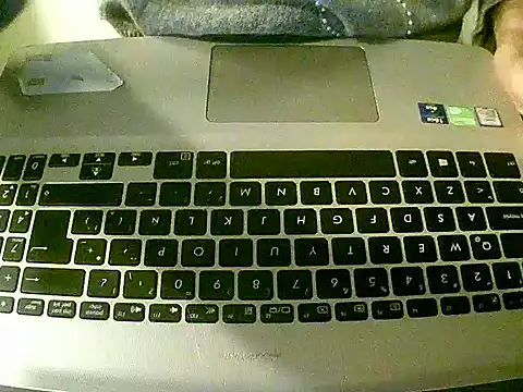 VittoriaTaylor online show from October 2025 04:57:02 AM