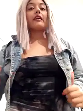 monicavictoria1301 online show from March 2025 10:59:01 PM