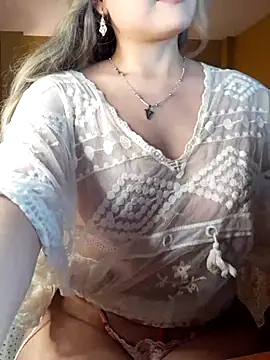 monicavictoria1301 online show from November 2025 11:21:02 PM