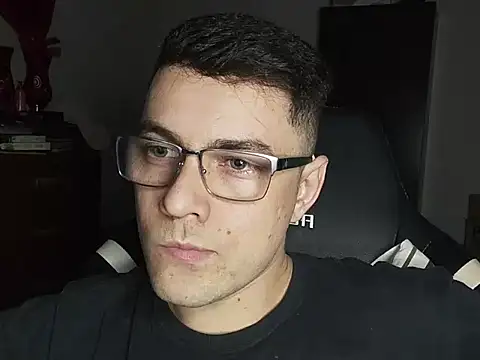 Dyllan   online show from October 2025 01:50:02 AM