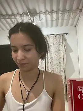 Snapshot of Bella_still chatting on March 2025 01:32:01 AM Bella still online show from March 2025 01:32:01 AM