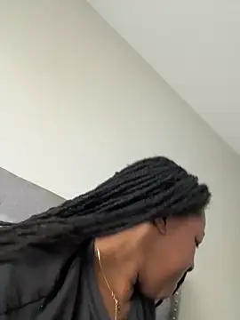 xoxoHotCoCo online show from April 2026 02:34:01 PM