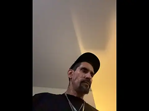 hornycouple818 online show from November 2025 05:20:01 AM