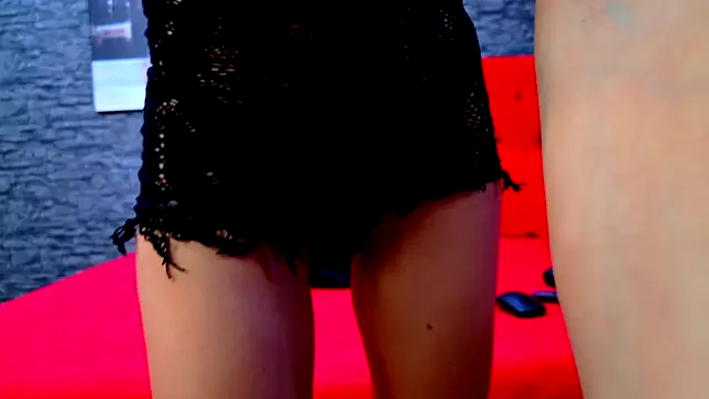 SelenaNoir online show from October 2025 04:37:02 AM