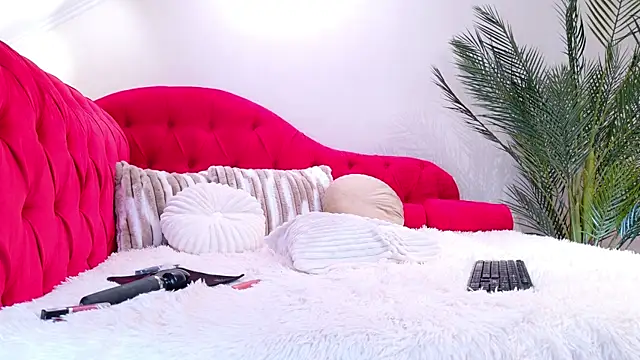 SelenaNoir online show from June 2026 05:03:02 AM