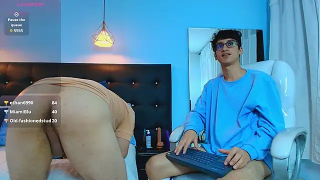 Cum hunters online show from March 2025 11:38:02 PM