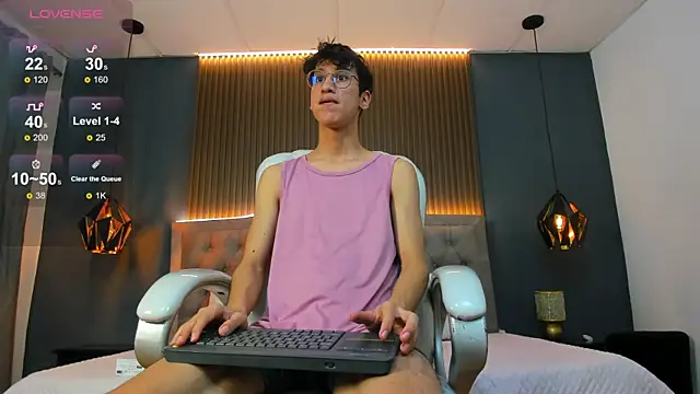 Cum hunters online show from September 2025 03:18:02 AM