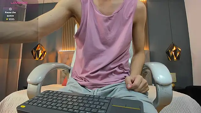 Cum hunters online show from October 2025 03:35:01 AM