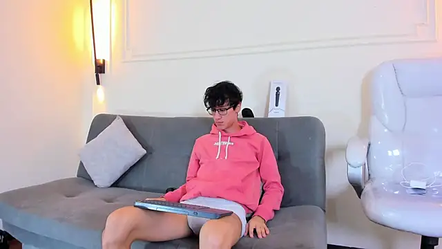 Snapshot of Cum_hunters chatting on January 2026 03:20:02 AM Cum hunters online show from January 2026 03:20:02 AM