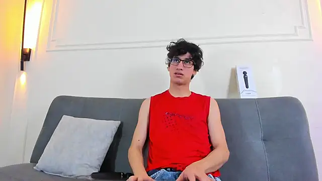 Snapshot of Cum_hunters chatting on February 2026 03:13:01 AM Cum hunters online show from February 2026 03:13:01 AM