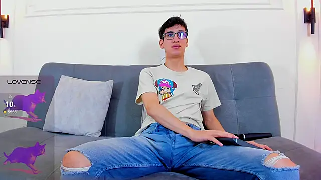 Snapshot of Cum_hunters chatting on February 2026 03:49:02 AM Cum hunters online show from February 2026 03:49:02 AM