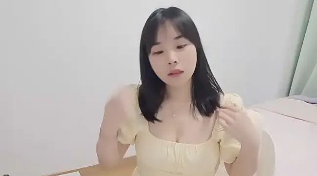 Snapshot of CeCiliao604 chatting on February 2025 02:57:02 PM CeCiliao604 online show from February 2025 02:57:02 PM