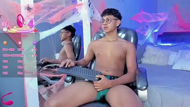 Dawn16  online show from October 2025 09:30:01 PM