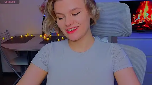  JessieVibes online show from January 2025 03:43:01 PM