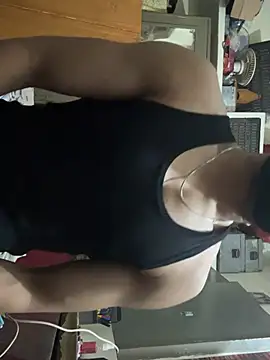 Snapshot of hot_hunk_boy chatting on February 2025 08:33:02 PM hot hunk boy online show from February 2025 08:33:02 PM