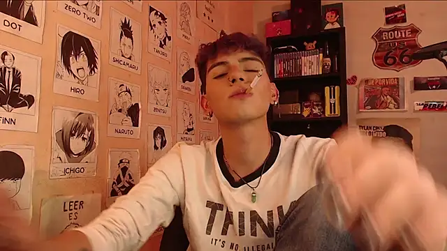 Snapshot of Mickey_Magic chatting on February 2025 04:54:02 AM Mickey Magic online show from February 2025 04:54:02 AM