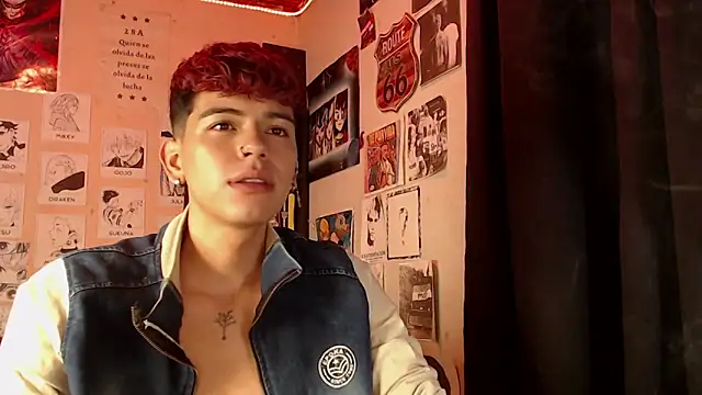 Snapshot of Mickey_Magic chatting on March 2025 06:32:01 AM Mickey Magic online show from March 2025 06:32:01 AM