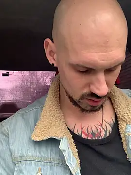 AssHunter4k online show from February 2025 11:52:01 AM