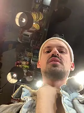 AssHunter4k online show from March 2025 06:08:02 AM