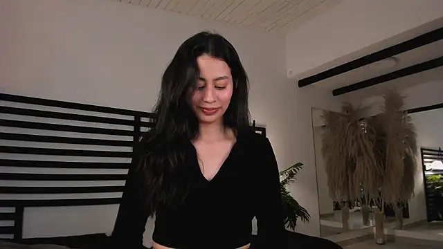 hannah brady online show from January 2025 02:03:02 AM