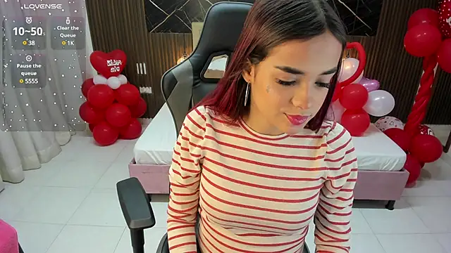 Lolly 18 online show from February 2025 12:01:02 PM