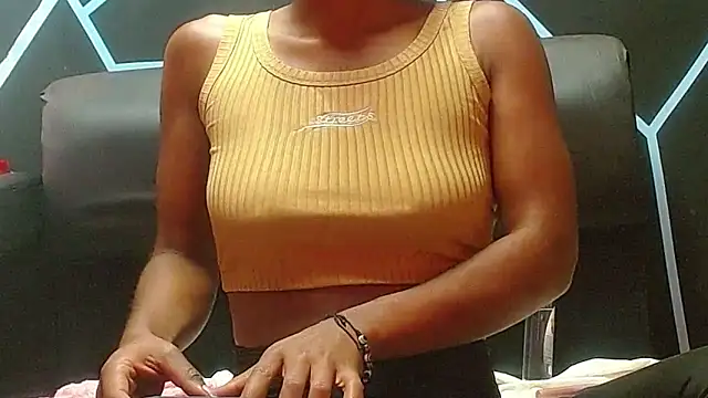 Biancalopez-02 online show from September 2025 04:20:01 PM