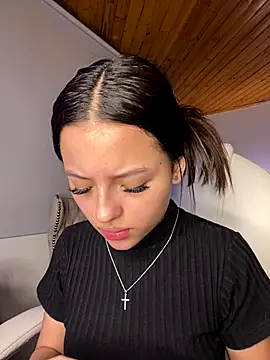 Sofia18 pinkk online show from December 2025 11:11:02 PM