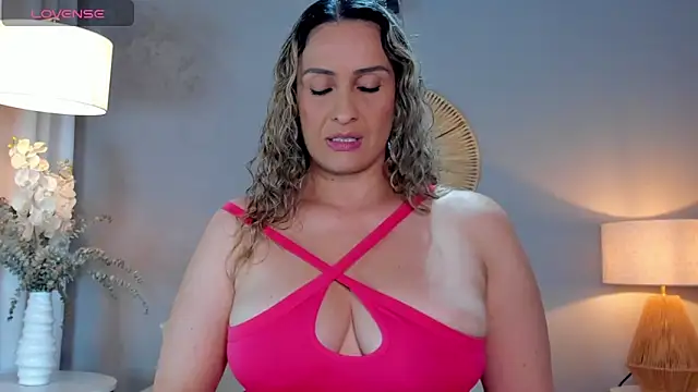 Snapshot of viviannehill_hot chatting on February 2025 09:58:02 PM viviannehill hot online show from February 2025 09:58:02 PM