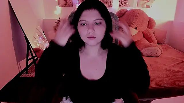 Snapshot of DiaAngell chatting on May 2026 07:41:01 PM DiaAngell online show from May 2026 07:41:01 PM