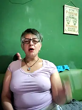 ilonna2025 online show from October 2025 11:32:02 PM