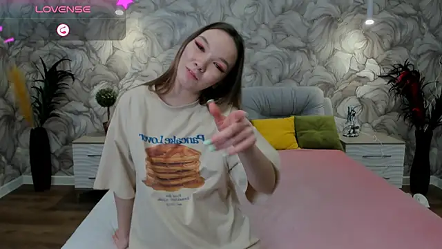 Snapshot of SusannJohnson chatting on March 2025 01:14:01 PM SusannJohnson online show from March 2025 01:14:01 PM