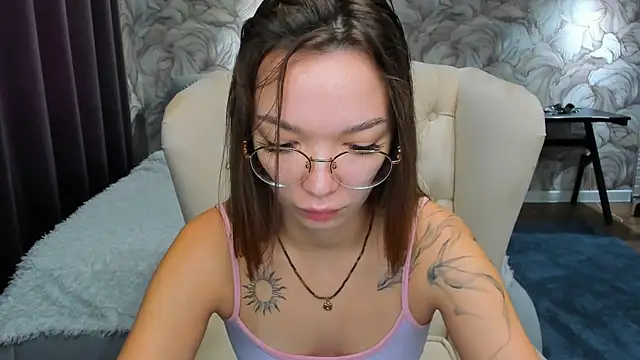 SusannJohnson online show from April 2026 12:13:02 AM