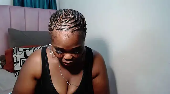 Hazel-nutt online show from March 2025 09:43:02 PM