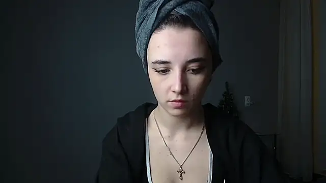 Eva Gloryy online show from January 2025 08:11:02 PM