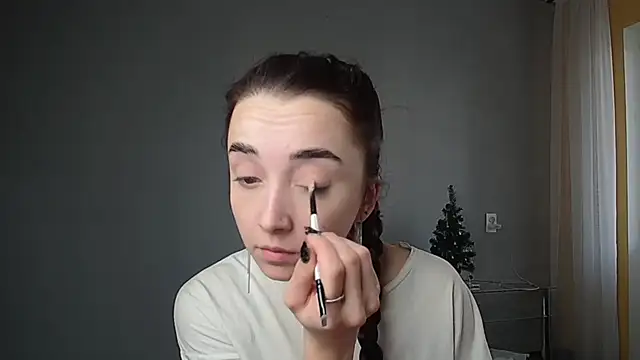 Eva Gloryy online show from January 2025 08:22:01 AM