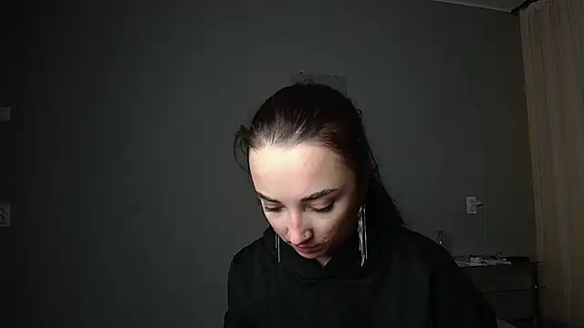 Eva Gloryy online show from March 2025 05:31:02 PM